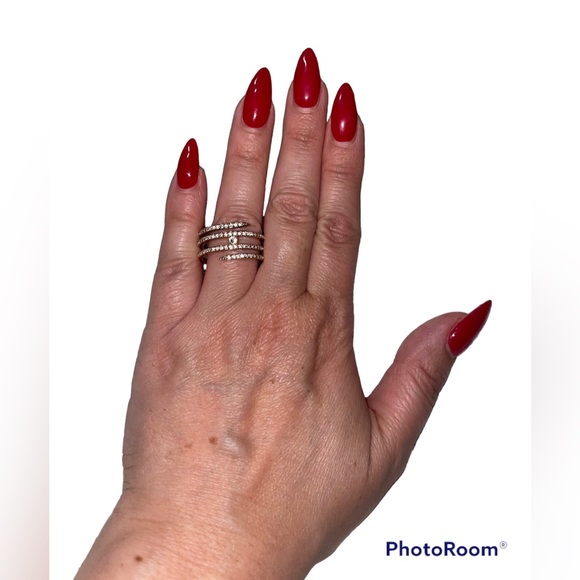 Swarovski women’s gold plated ring , approximately a 8.5 women’s size - Picture 2 of 5